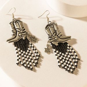 Cowgirl Cosmo Earrings in Rodeo Silver
